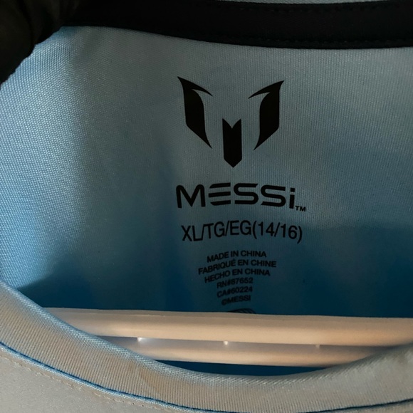 Messi number 10 - Picture 2 of 3